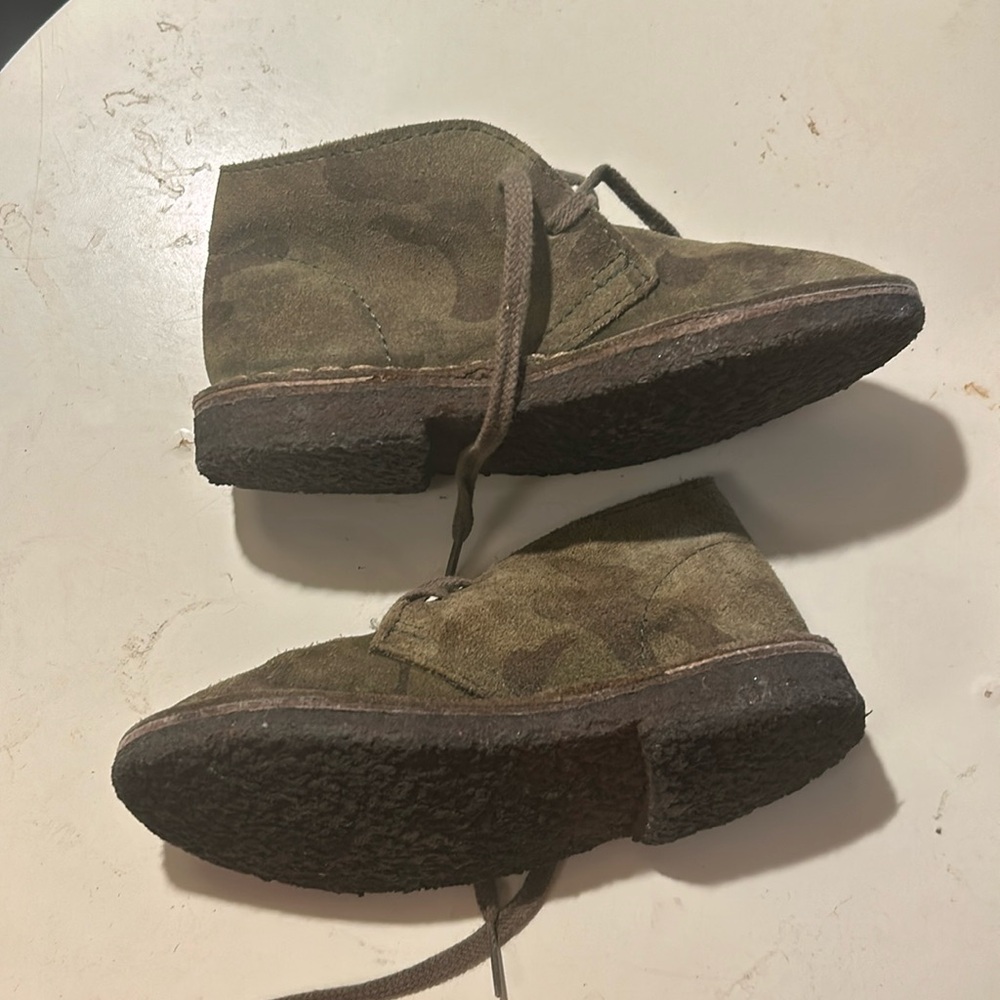 Kids 10 Crewcuts JCrew Camo Desert Boot Like New